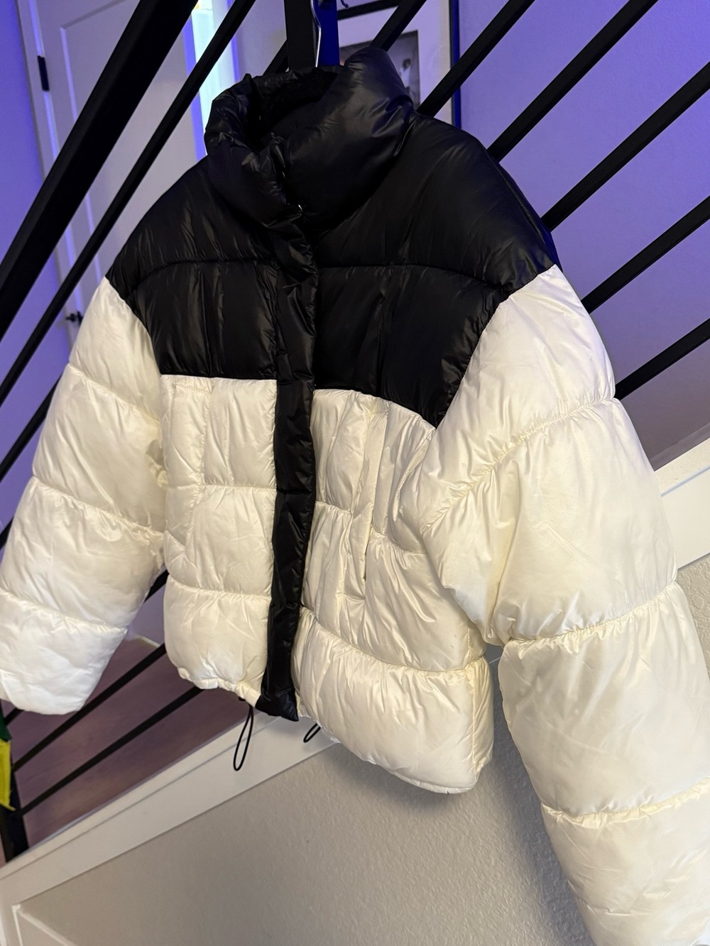 NWOT H&M Cream/Block-Coloured Puffer Jacket Size M - Picture 7 of 10